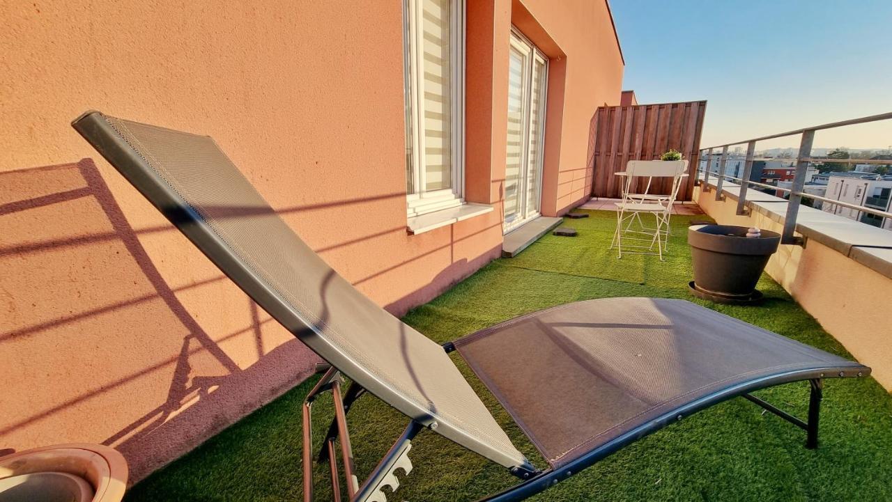Le Smart - Parking - Terrasse - Wifi - Mulhouse - Relax Bnb Pfastatt Luaran gambar