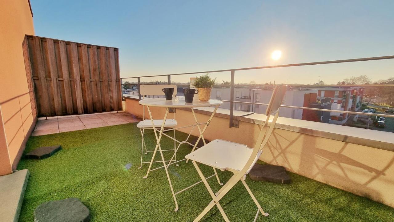 Le Smart - Parking - Terrasse - Wifi - Mulhouse - Relax Bnb Pfastatt Luaran gambar