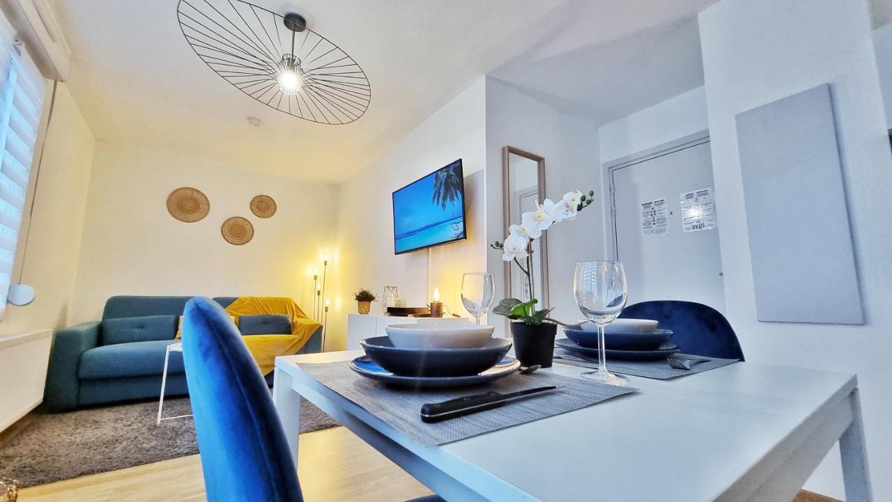 Le Smart - Parking - Terrasse - Wifi - Mulhouse - Relax Bnb Pfastatt Luaran gambar