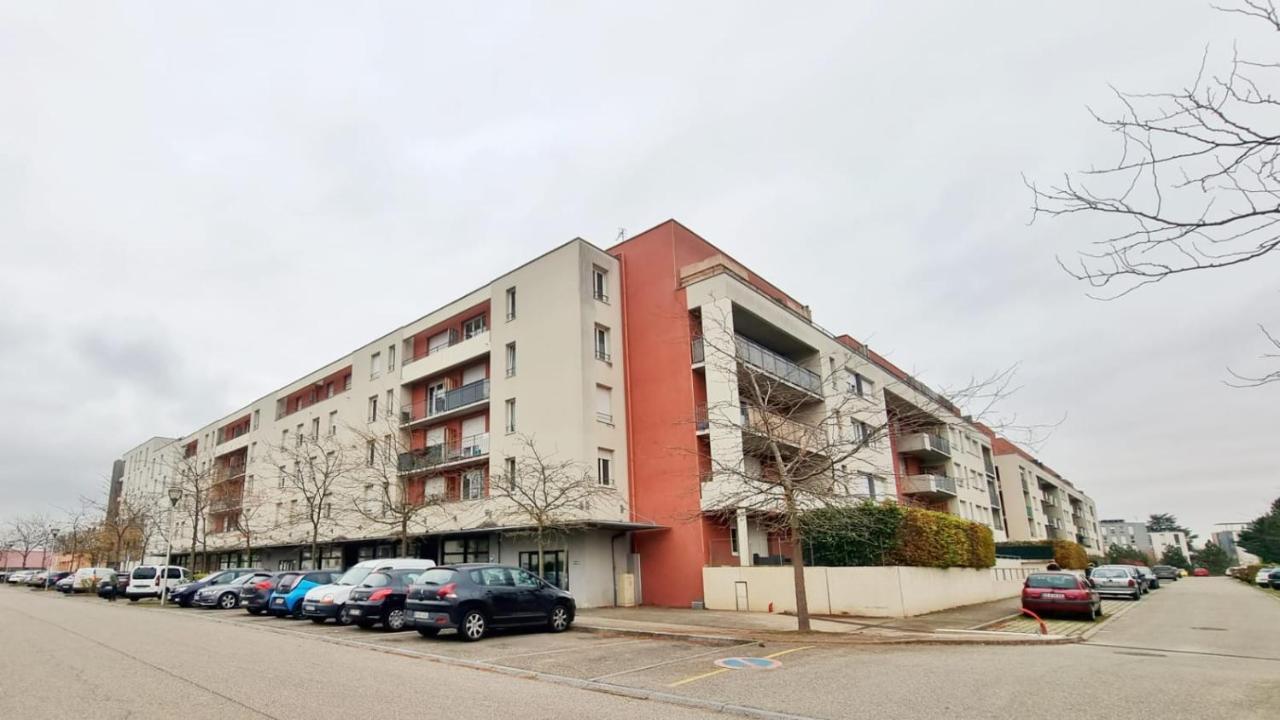 Le Smart - Parking - Terrasse - Wifi - Mulhouse - Relax Bnb Pfastatt Luaran gambar